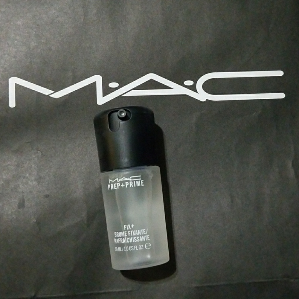 MAC Prep and Prime Fix+